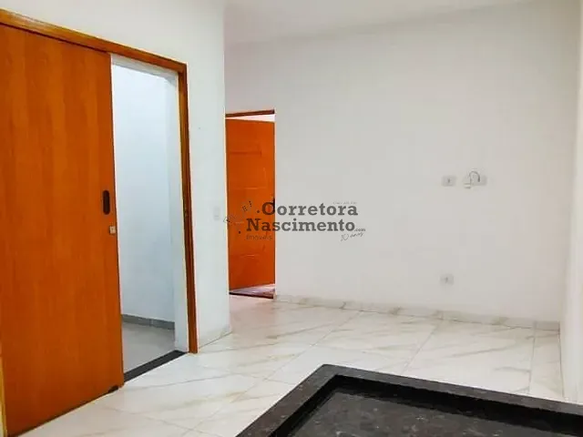 Casa com 140m², para alugar, no bairro Parque dos Príncipes em Jacareí