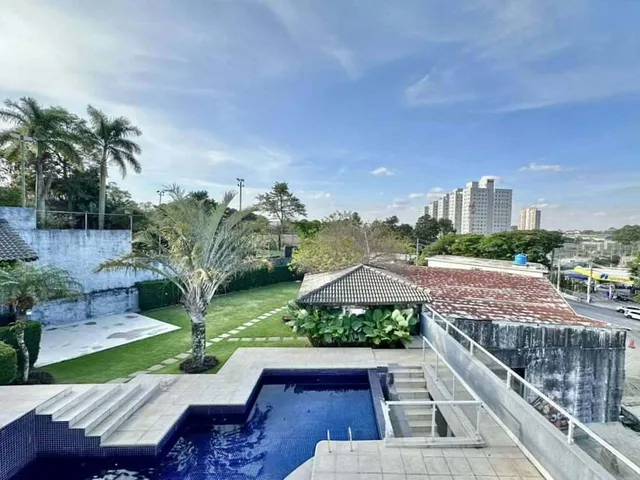 Casa com 1328m² 4 quartos e 9 banheiros, à venda, no bairro Pousada dos Bandeirantes em Carapicuíba