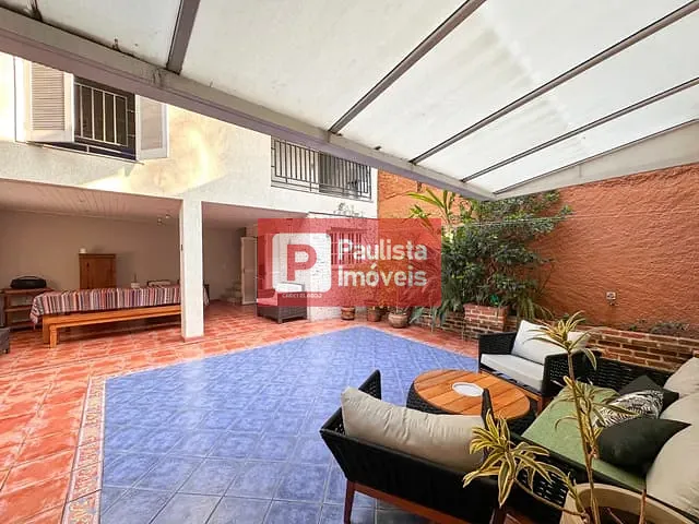 Casa com 220m² 2 quartos e 2 banheiros, à venda, no bairro Brooklin Paulista em São Paulo