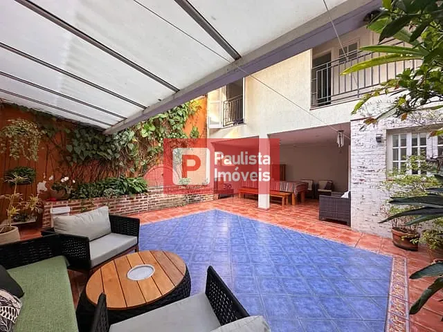 Casa com 220m² 2 quartos e 2 banheiros, à venda, no bairro Brooklin Paulista em São Paulo