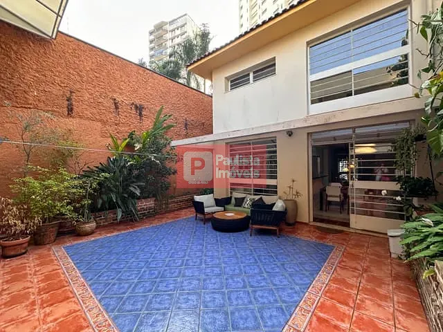 Casa com 220m² 2 quartos e 2 banheiros, à venda, no bairro Brooklin Paulista em São Paulo