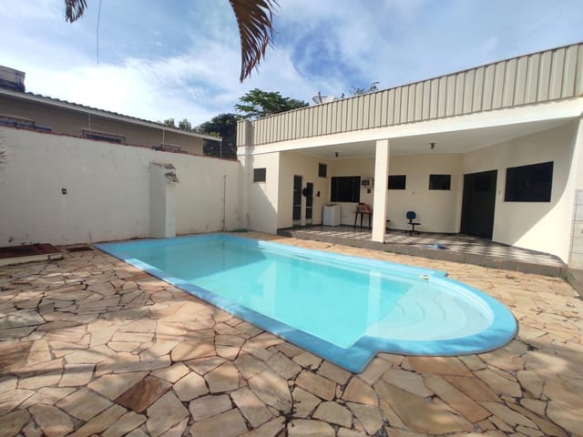 Foto do Casa - Casa com 1 dormitório à venda, 141 m² por R$ 320.000,00 - Vila Teixeira - Alfenas/MG | H. DE PAIVA MAGALHAES & F.DE PAIVA MAGALHAES LTDA