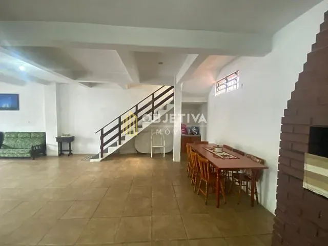 Casa 4 quartos e 4 banheiros, à venda, no bairro Vila Jardim em Porto Alegre