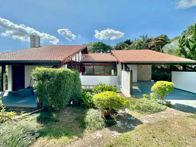 Casa com 1000m² 3 quartos e 5 banheiros, à venda, no bairro Recanto Impla em Carapicuíba