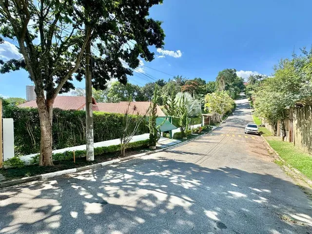 Casa com 1000m² 3 quartos e 5 banheiros, à venda, no bairro Recanto Impla em Carapicuíba