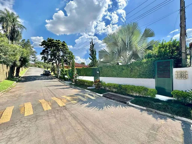 Casa com 1000m² 3 quartos e 5 banheiros, à venda, no bairro Recanto Impla em Carapicuíba