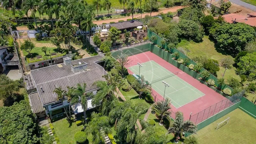 Casa, 5 quartos, 1680 m² - Foto 1