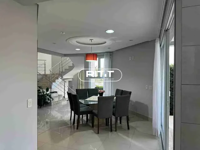 Casa com 360m² 4 quartos e 6 banheiros, para alugar, no bairro Swiss Park em Campinas