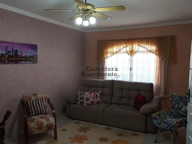 Casa com 250m² 4 quartos e 3 banheiros, à venda, no bairro Jardim Luiza em Jacareí