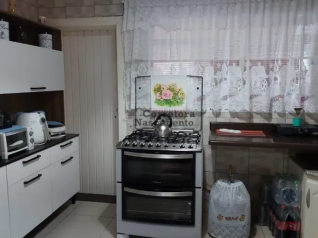 Casa com 250m² 4 quartos e 3 banheiros, à venda, no bairro Jardim Luiza em Jacareí