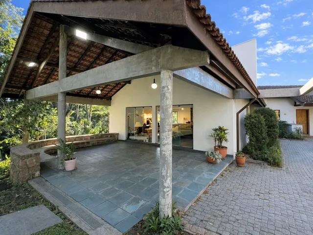Casa com 104890m² 3 quartos e 3 banheiros, à venda, no bairro Chácara dos Junqueiras em Carapicuíba