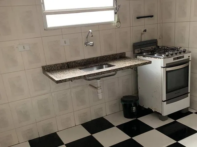 Casa 2 quartos e 2 banheiros, à venda, no bairro Jardim Petrópolis em Cotia