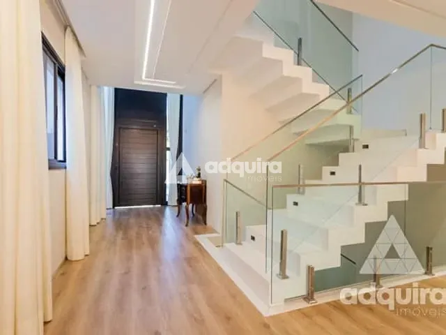 Casa com 380m² 4 quartos e 6 banheiros, à venda, no bairro Oficinas em Ponta Grossa