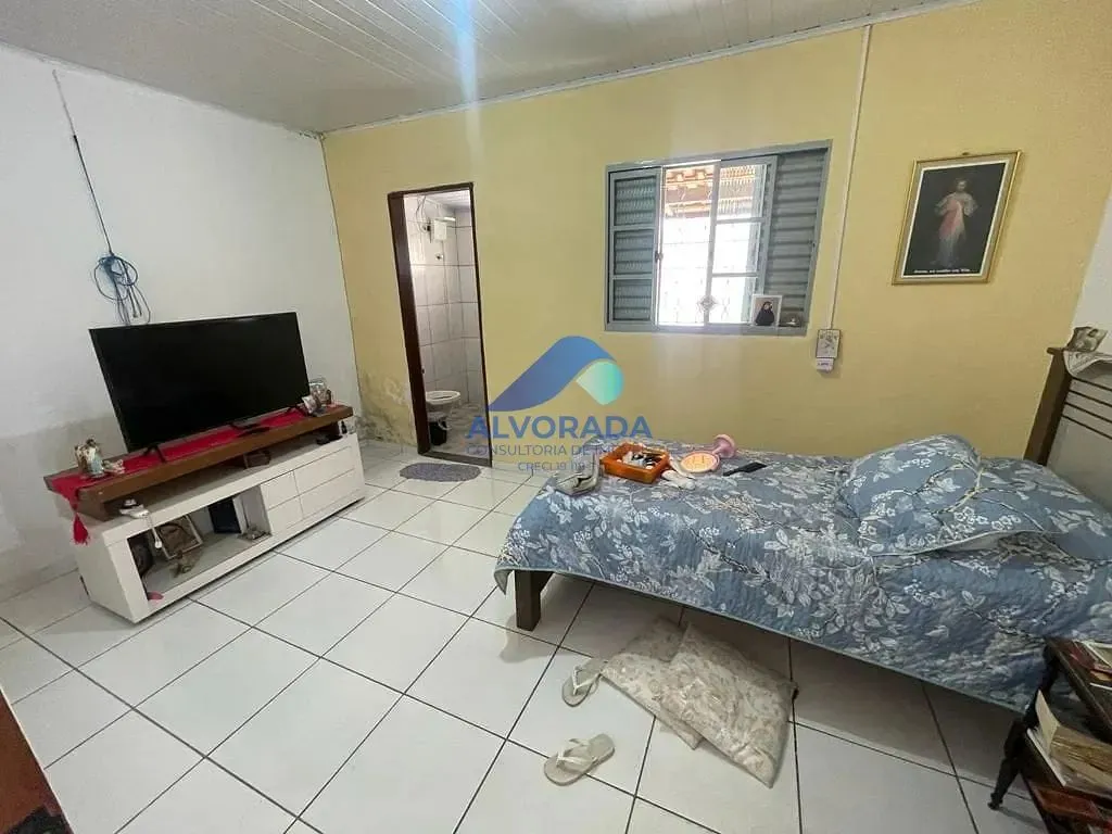 Casa, 6 quartos, 117 m² - Foto 1