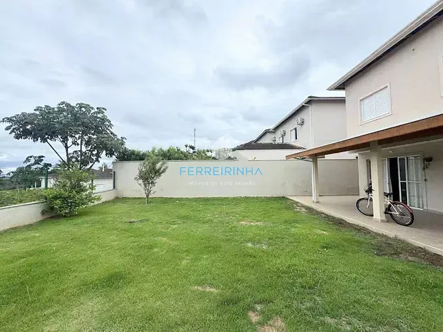 Casa com 388m² 4 quartos e 4 banheiros, à venda, no bairro Urbanova em São José dos Campos