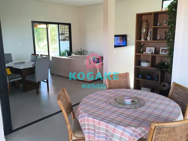 Casa 4 quartos e 4 banheiros, à venda, no bairro Putim em São José dos Campos