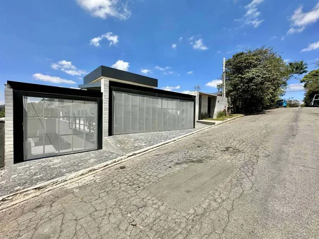 Casa com 675m² 7 quartos e 9 banheiros, à venda, no bairro Palos Verdes em Cotia