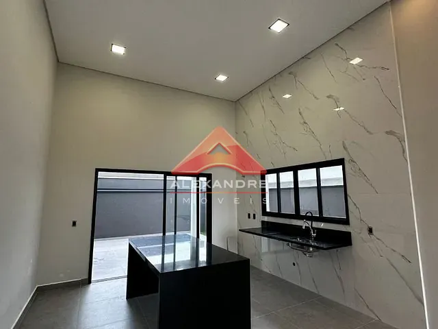 Casa com 250m² 3 quartos e 2 banheiros, à venda, no bairro Lotamento Floresta em São José dos Campos