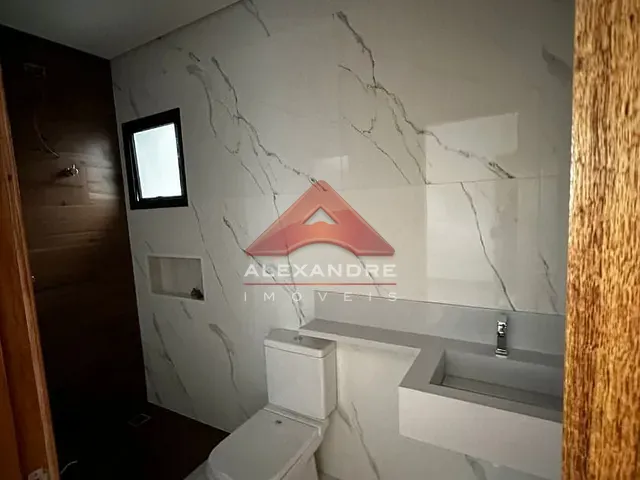 Casa com 250m² 3 quartos e 2 banheiros, à venda, no bairro Lotamento Floresta em São José dos Campos