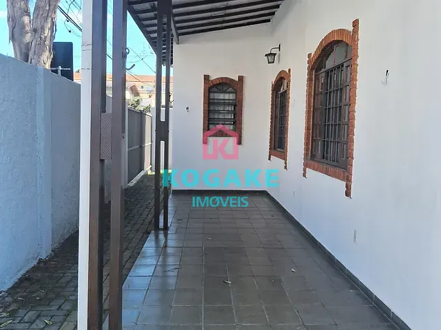 Casa com 244m² 3 quartos e 1 banheiro, à venda, no bairro Vila Ema em São José dos Campos