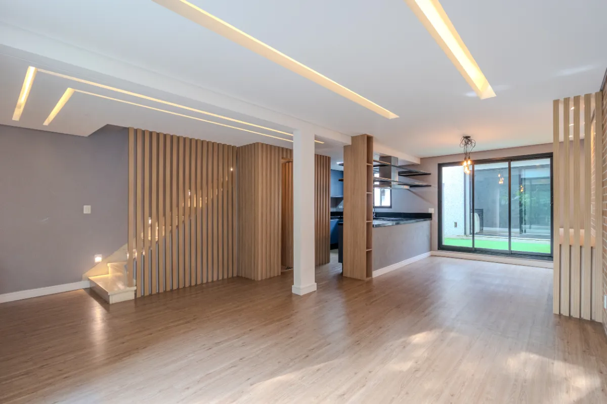 Casa para venda em Vila Cordeiro com 3 quartos, sendo 1 suíte, 150m²