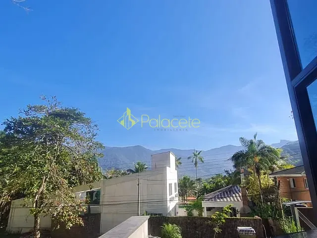 Casa com 611m² 4 quartos e 5 banheiros, à venda, no bairro Lagoinha em Ubatuba