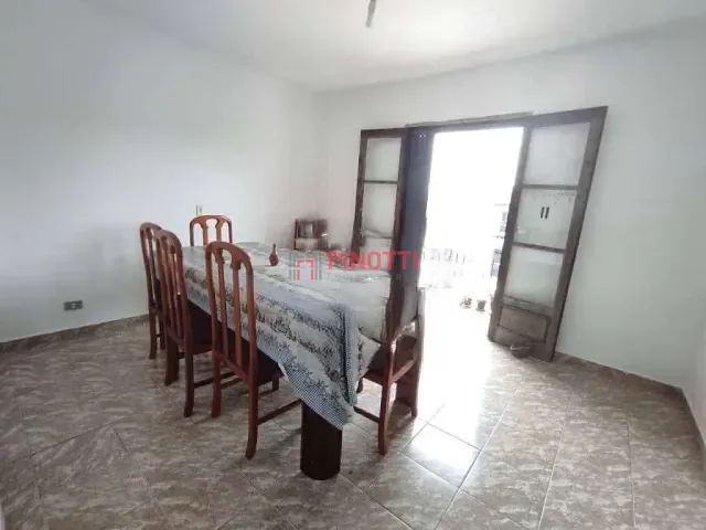 Casa 3 quartos e 14 banheiros, à venda, no bairro Santa Terezinha em São Bernardo do Campo