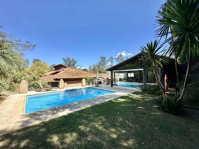 Casa com 1000m² 4 quartos e 5 banheiros, à venda, no bairro Palos Verdes em Carapicuíba