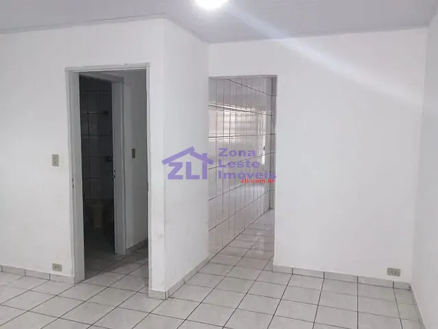 Casa com 90m² 1 quarto e 1 banheiro, para alugar, no bairro Parque Maria Luiza em São Paulo