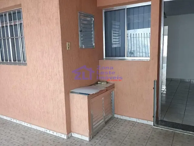 Casa com 90m² 1 quarto e 1 banheiro, para alugar, no bairro Parque Maria Luiza em São Paulo
