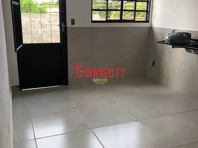 Casa com 208m² 2 quartos e 2 banheiros, à venda, no bairro Jardim Jóquei Clube em Ribeirão Preto