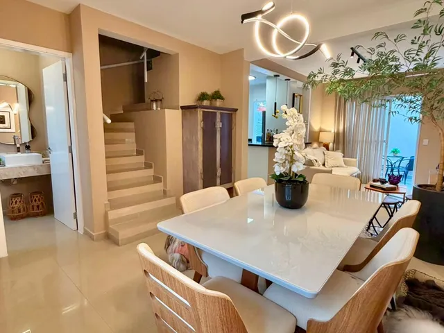 Casa 3 quartos e 2 banheiros, à venda, no bairro Parque Dom Henrique em Cotia