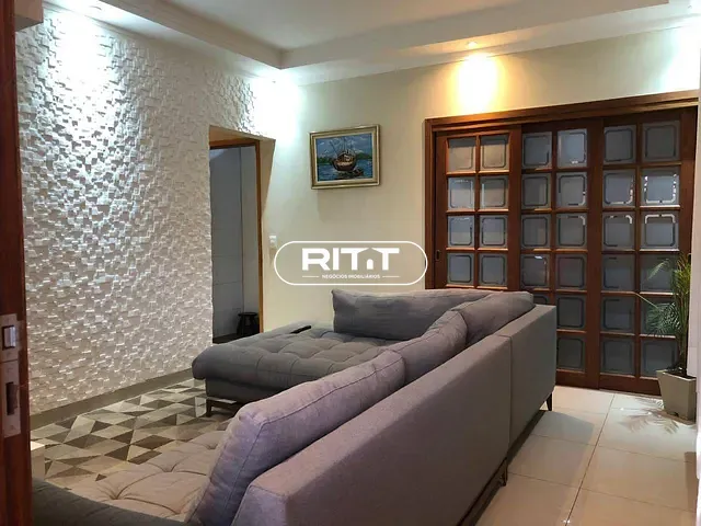 Casa com 320m² 3 quartos e 3 banheiros, à venda, no bairro Santa Cecília em Paulínia