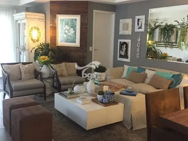 Casa com 360m² 3 quartos e 4 banheiros, à venda, no bairro Barra em Balneário Camboriú