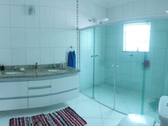 Casa com 250m² 3 quartos e 5 banheiros, à venda, no bairro Campos do Conde em Tremembé