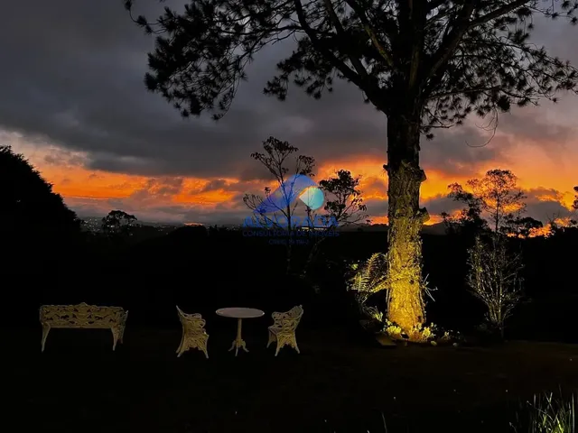 Casa com 5566m² 3 quartos e 4 banheiros, à venda, no bairro Pedra do Fogo em Campos Do Jordão