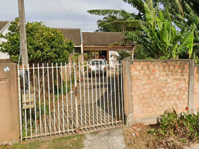 Casa à Venda no San Martin – 3 Dormitórios, Cozinha Planejada e Terreno com Árvores Frutíferas