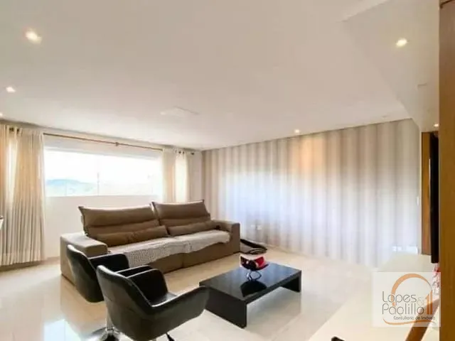 Casa com 585m² 4 quartos e 6 banheiros, à venda, no bairro Jardim Paulista em Atibaia