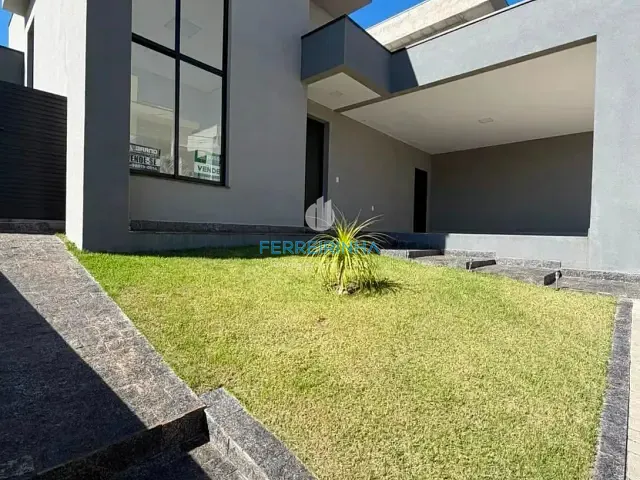 Casa com 250m² 3 quartos e 3 banheiros, à venda, no bairro Condomínio Residencial Mantiqueira em São José dos Campos