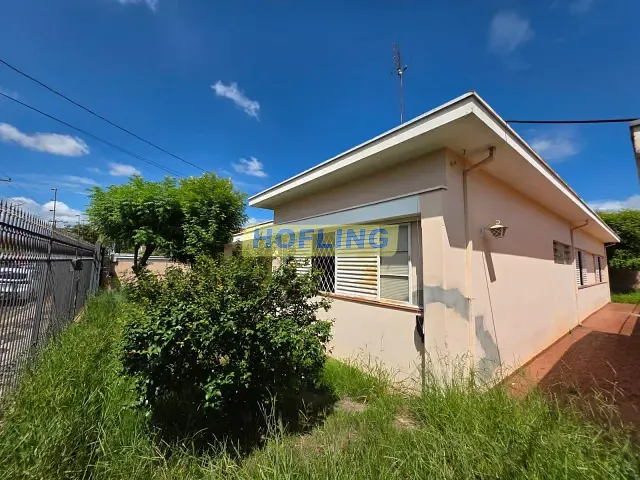 Casa com 390m² 3 quartos e 2 banheiros, à venda, no bairro Jardim Donângela em Rio Claro