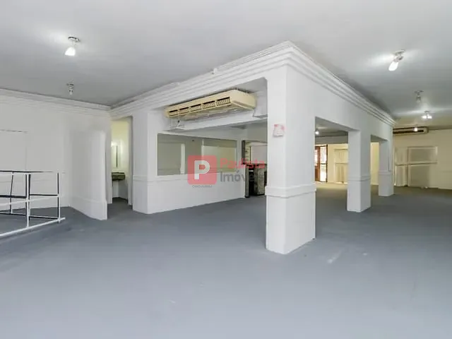 Casa com 560m², à venda ou para alugar, no bairro Vila Nova Conceição em São Paulo