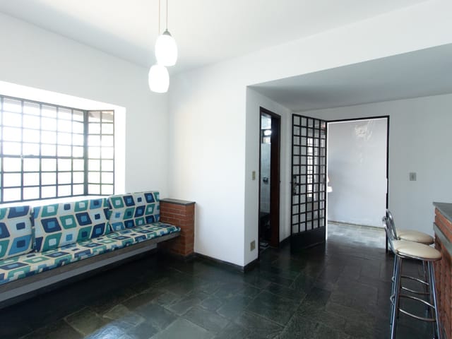 Foto do Casa - Casa tipo para venda em Planalto Paulista com 3 quartos, 191m² | Lares e Andares Imóveis