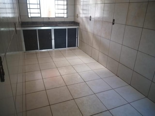Foto do Casa - Casa com 2 dormitórios para alugar por R$ 900,00/mês - Parque São Geraldo - Uberaba/MG | ZUCATO IMOBILIARIA LTDA