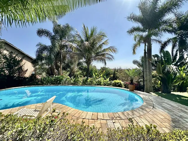 Casa com 1879m² 5 quartos e 5 banheiros, à venda, no bairro Parque Ideal em Carapicuíba