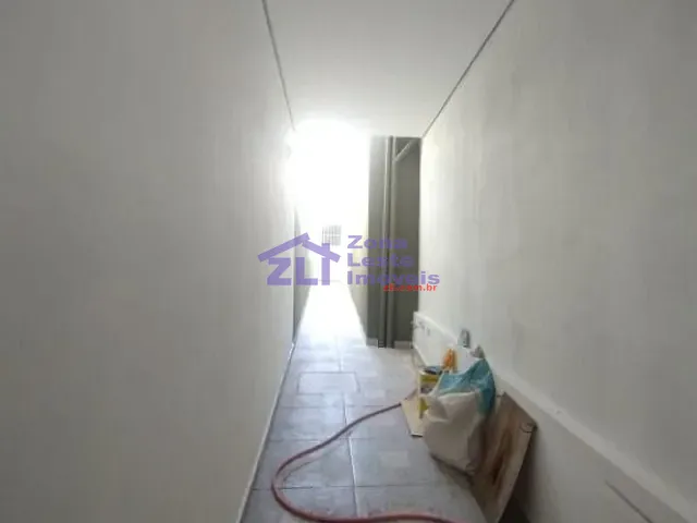 Casa com 45m² 2 quartos e 1 banheiro, para alugar, no bairro Quarta Parada em São Paulo