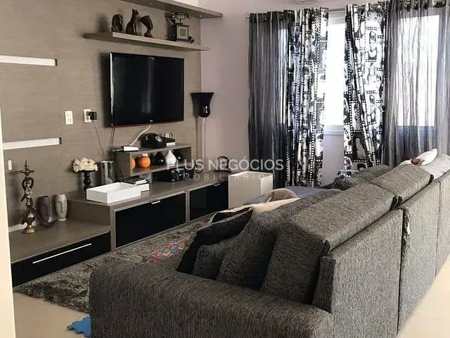 Casa com 300m² 3 quartos e 5 banheiros, à venda, no bairro Jardim Residencial Mont Blanc em Sorocaba