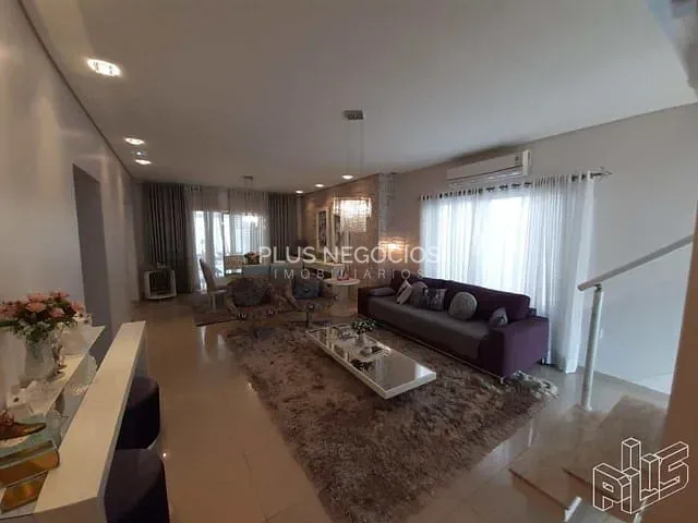 Casa com 300m² 3 quartos e 5 banheiros, à venda, no bairro Jardim Residencial Mont Blanc em Sorocaba