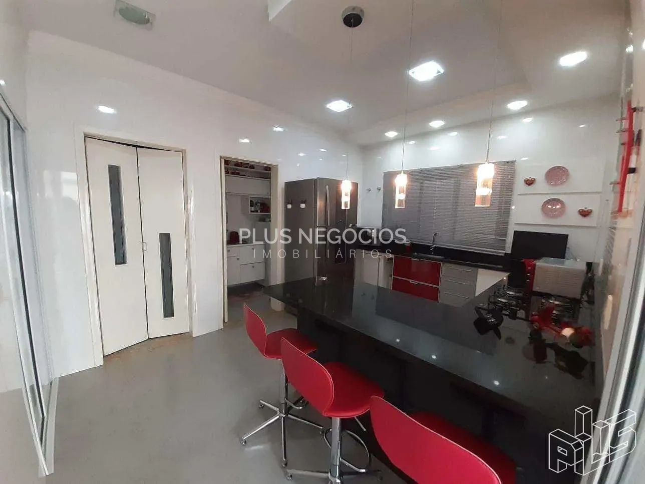 Casa, 3 quartos, 280 m² - Foto 10