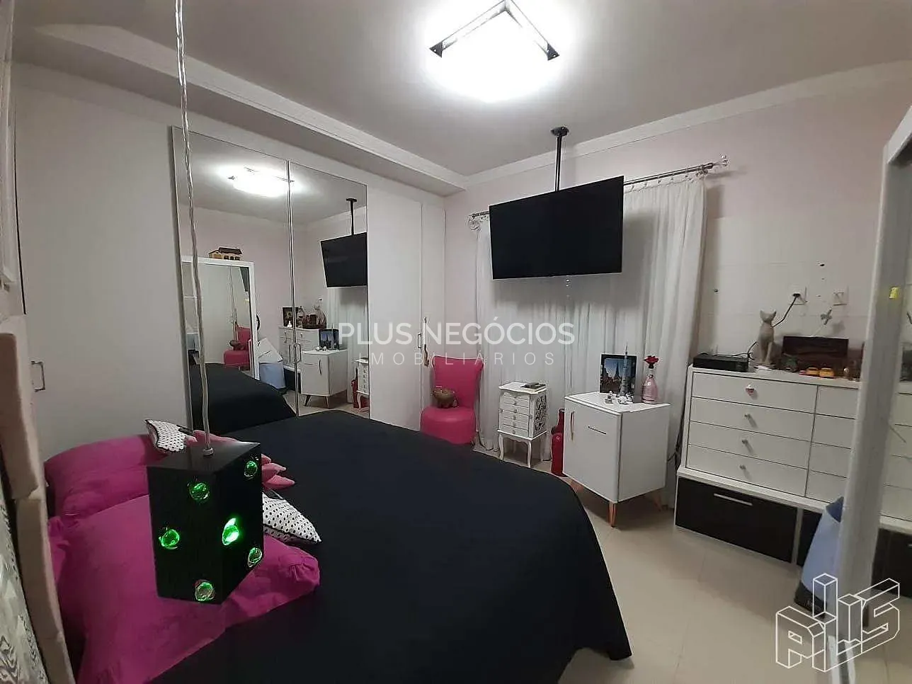 Casa, 3 quartos, 280 m² - Foto 18