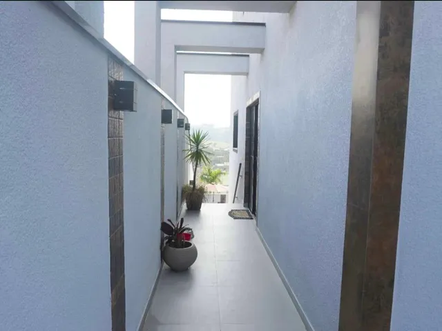 Casa 3 quartos e 3 banheiros, à venda, no bairro Villas do Jaguari em Santana de Parnaíba